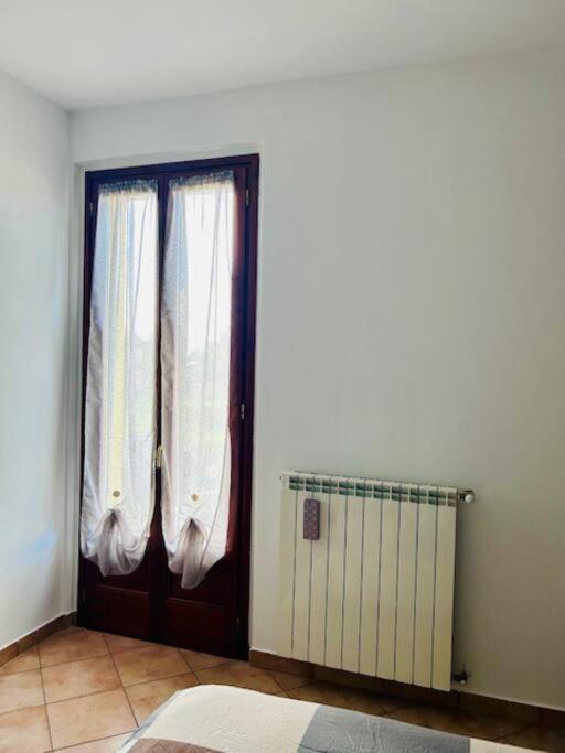 דירות Casa Lucia A Carugo מראה חיצוני תמונה