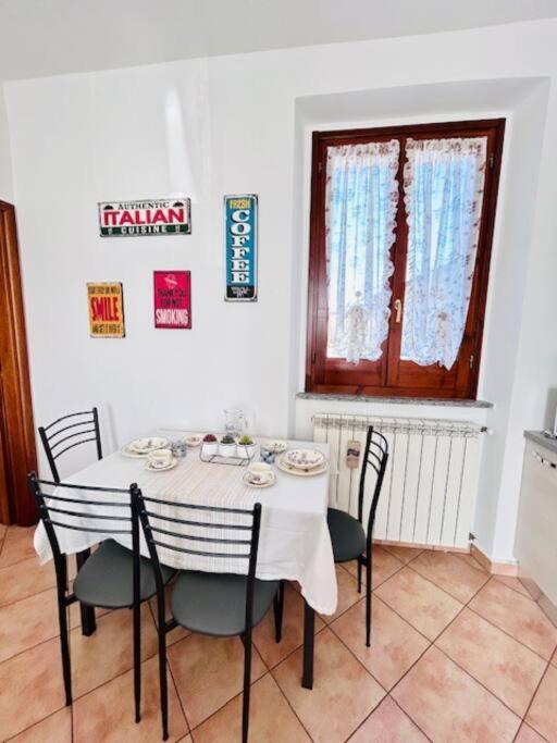 דירות Casa Lucia A Carugo מראה חיצוני תמונה